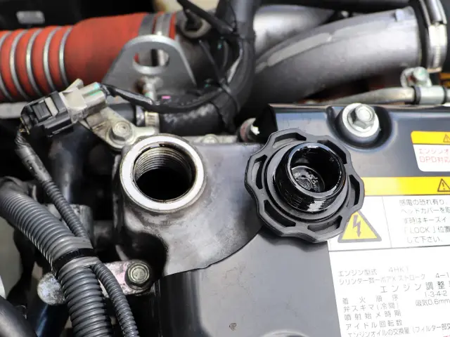 いすゞ フォワード 2RG-FRR90S2(2WD)の写真48