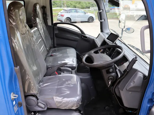 いすゞ エルフ TKG-NPR85YN(2WD)の写真4