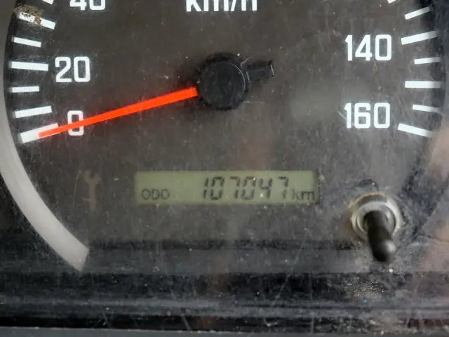 いすゞ エルフ TKG-NPR85YN(2WD)の写真5