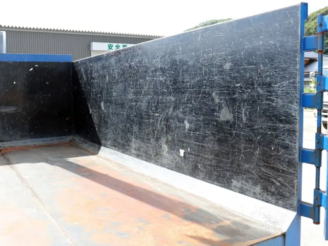 いすゞ エルフ TKG-NPR85YN(2WD)の写真11