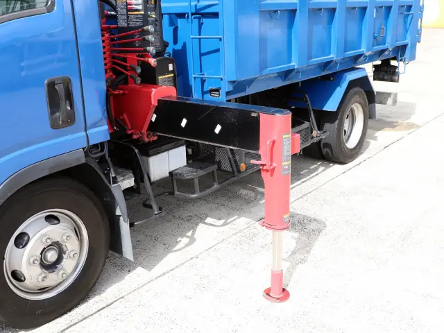 いすゞ エルフ TKG-NPR85YN(2WD)の写真21