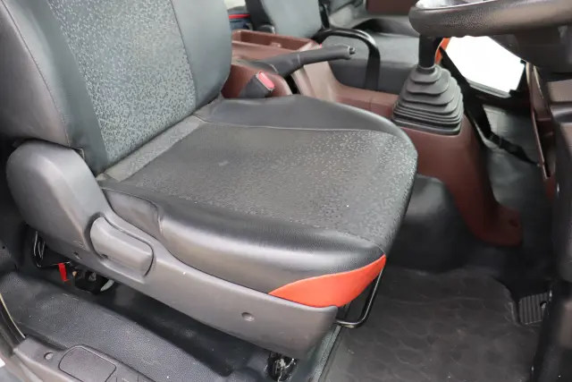 日野 レンジャー 2KG-FC2ABA(2WD)の写真44