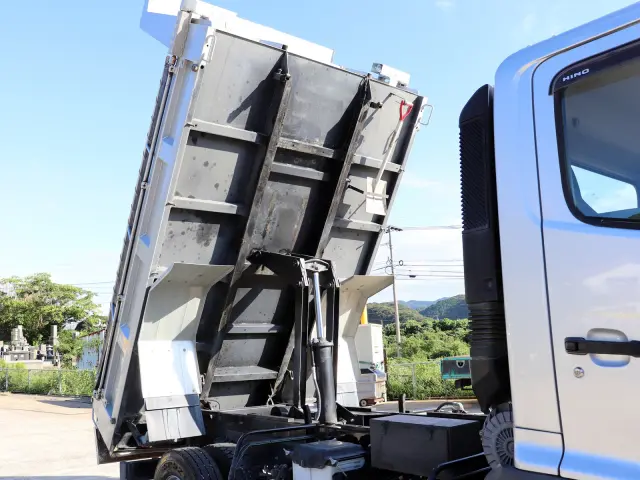 日野 レンジャー 2KG-FC2ABA(2WD)の写真31