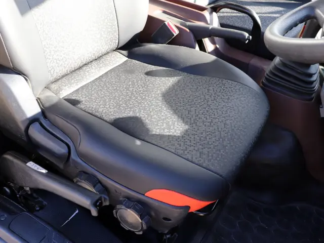 日野 レンジャー 2KG-FC2ABA(2WD)の写真39