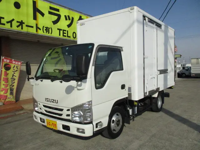 いすゞ エルフ TRG-NJR85A(2WD)の写真1