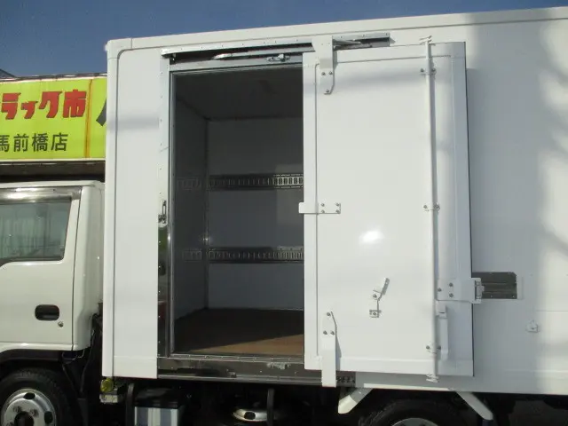 いすゞ エルフ TRG-NJR85A(2WD)の写真6