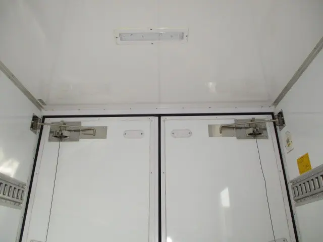 いすゞ エルフ TRG-NJR85A(2WD)の写真9