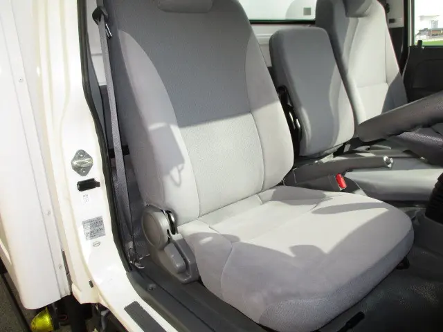 いすゞ エルフ TRG-NJR85A(2WD)の写真14