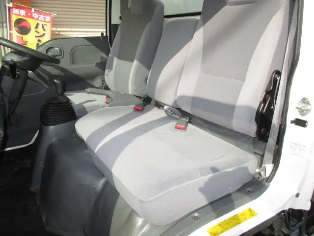 いすゞ エルフ TRG-NJR85A(2WD)の写真15