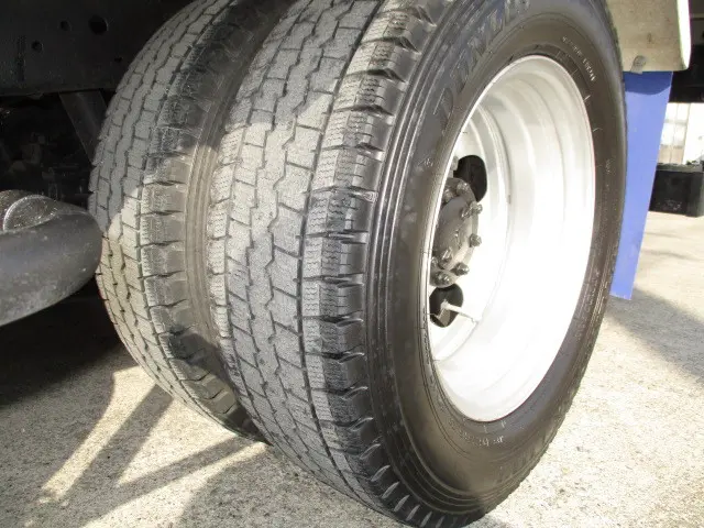 いすゞ エルフ TRG-NJR85A(2WD)の写真21