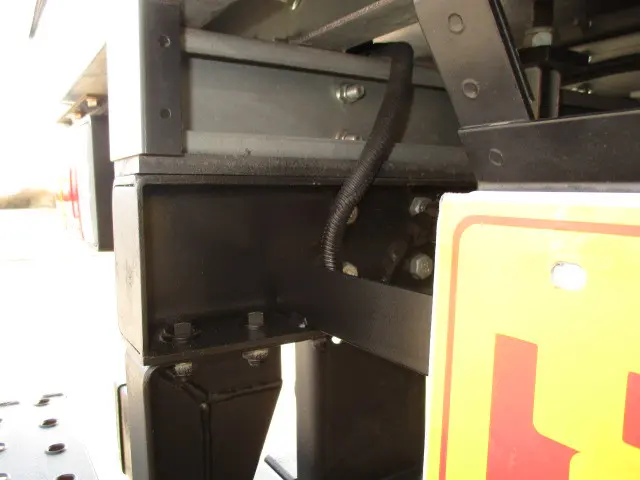 いすゞ エルフ TRG-NJR85A(2WD)の写真24