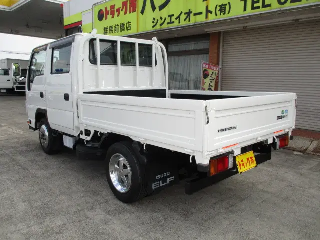 いすゞ エルフ TRG-NJS85A(4WD)の写真29