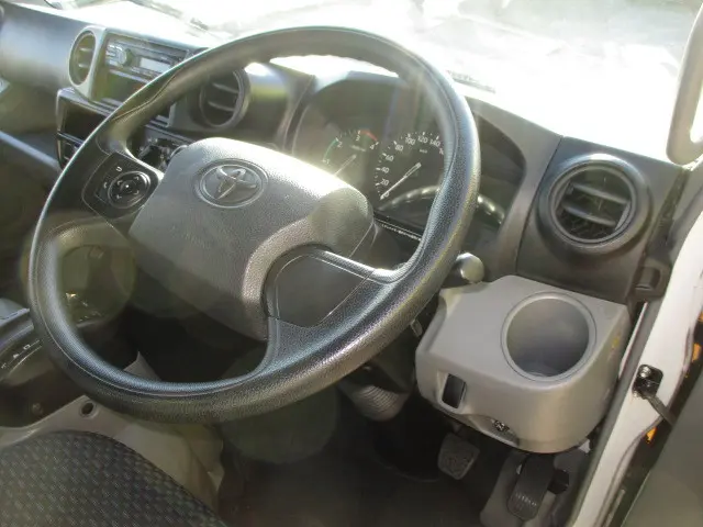 トヨタ ダイナ 2RG-XZC605(2WD)の写真17