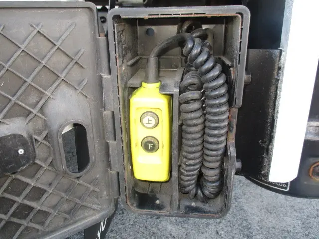 トヨタ トヨエース LDF-KDY281(4WD)の写真6