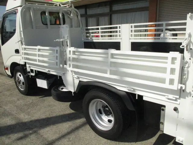 トヨタ ダイナ TKG-XZU675(4WD)の写真7