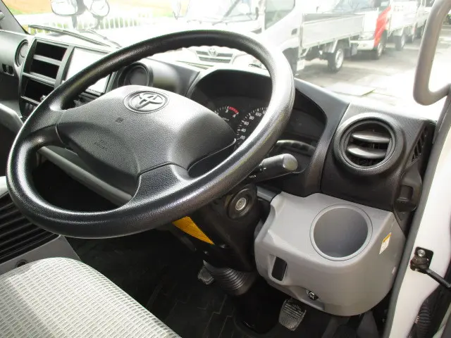 トヨタ トヨエース TKG-XZU775(4WD)の写真9