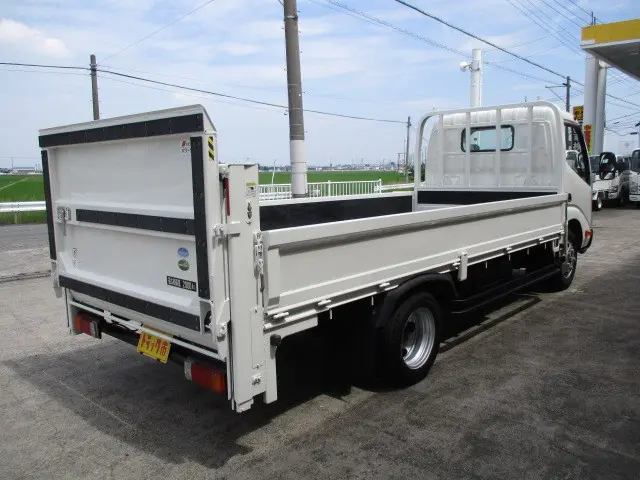 トヨタ トヨエース TPG-XZU655(2WD)の写真2