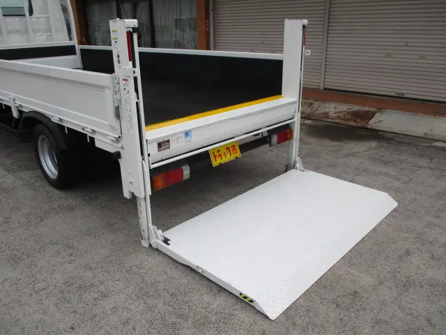 トヨタ トヨエース TPG-XZU655(2WD)の写真6