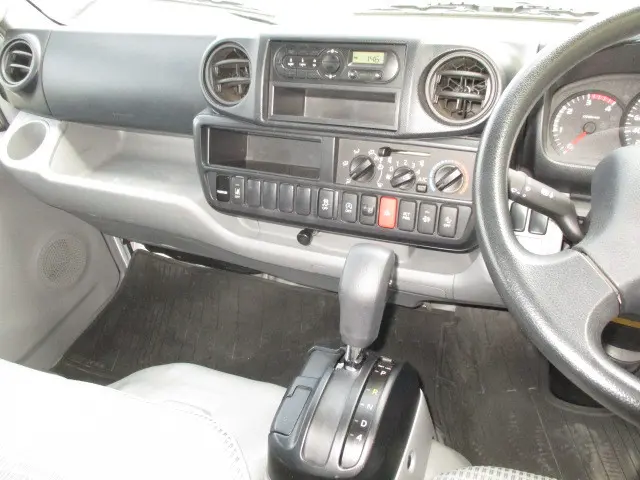 トヨタ トヨエース TPG-XZU655(2WD)の写真15