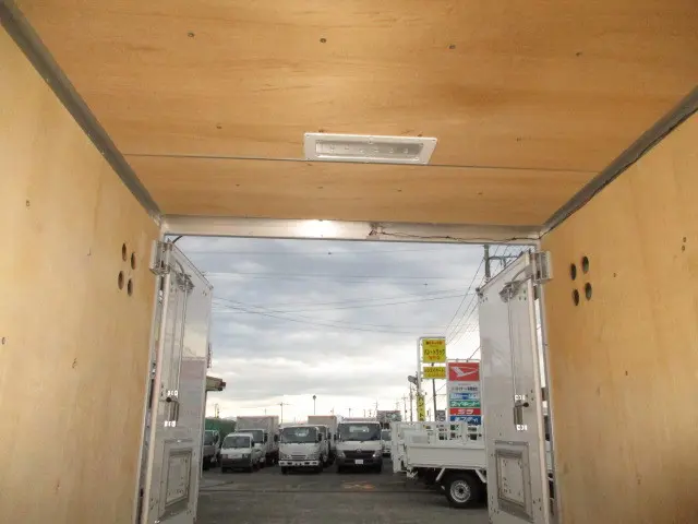 日野 デュトロ TKG-XZU675M(4WD)の写真6