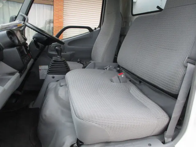 日野 デュトロ TKG-XZU675M(4WD)の写真18