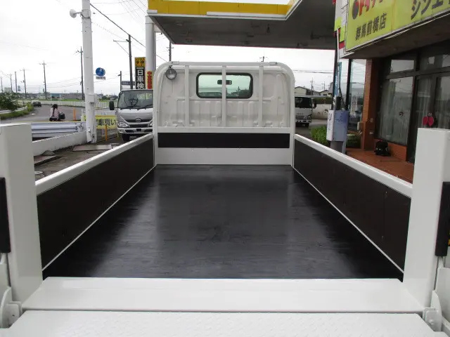 トヨタ トヨエース LDF-KDY281(4WD)の写真5