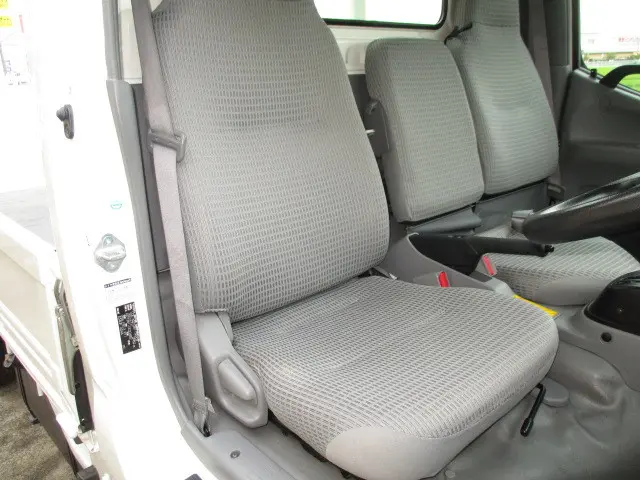 トヨタ トヨエース LDF-KDY281(4WD)の写真10