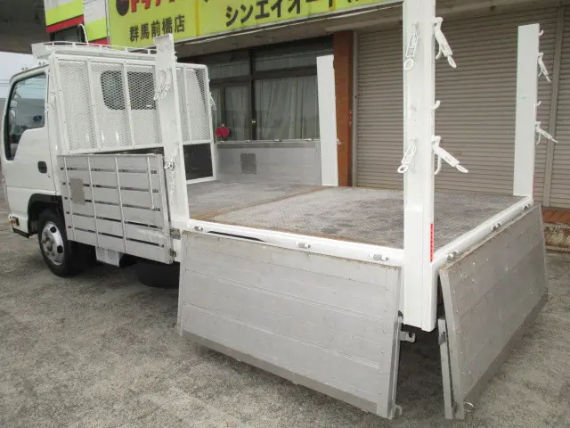 いすゞ エルフ TRG-NJR85A(2WD)の写真7