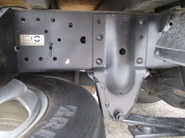 いすゞ エルフ TRG-NJR85A(2WD)の写真23