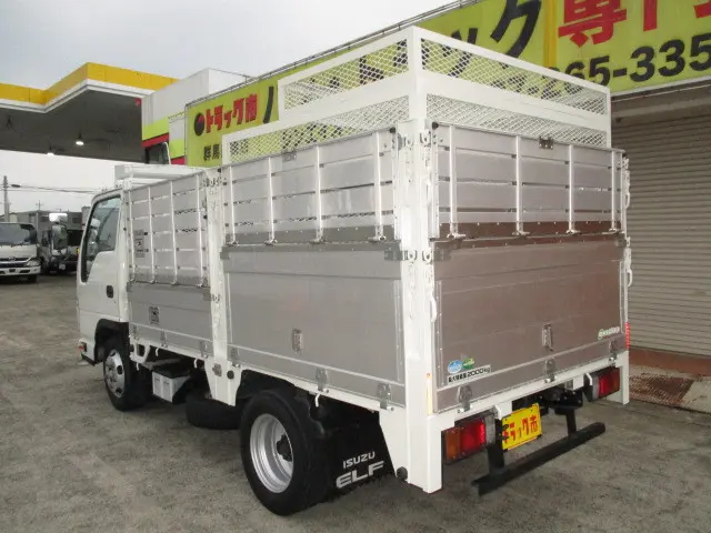 いすゞ エルフ TRG-NJR85A(2WD)の写真36