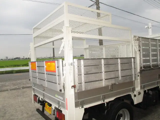 いすゞ エルフ TRG-NJR85A(2WD)の写真39