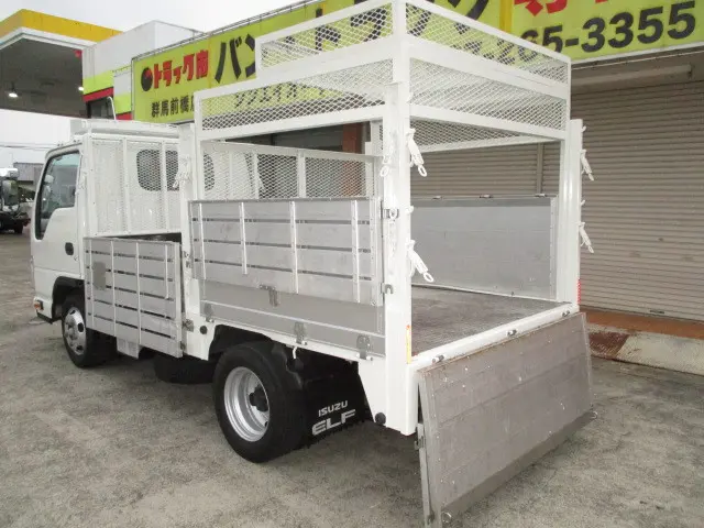 いすゞ エルフ TRG-NJR85A(2WD)の写真43