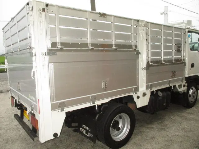 いすゞ エルフ TRG-NJR85A(2WD)の写真45