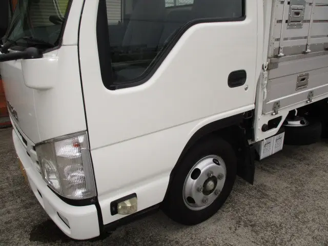 いすゞ エルフ TRG-NJR85A(2WD)の写真47