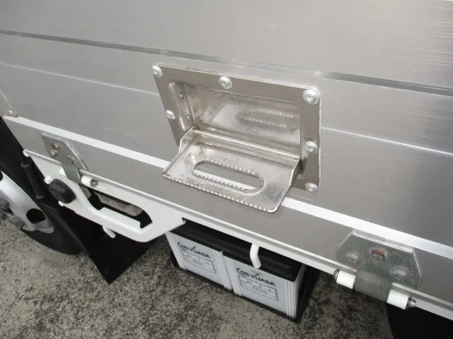 いすゞ エルフ TRG-NJR85A(2WD)の写真50