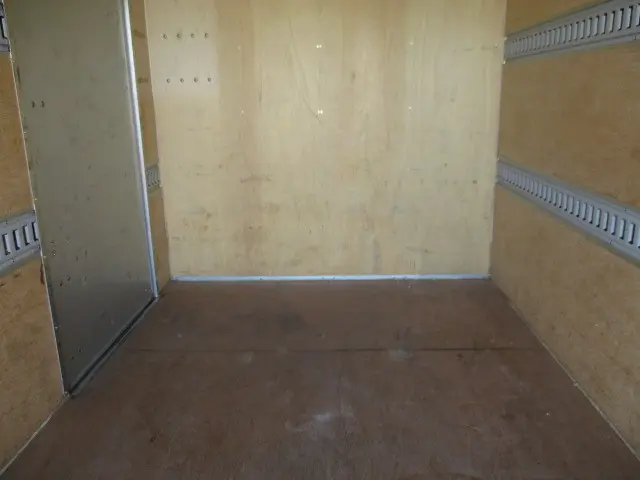 いすゞ エルフ TKG-NJS85AN(4WD)の写真5