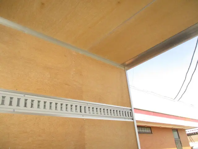 いすゞ エルフ TKG-NJS85AN(4WD)の写真7