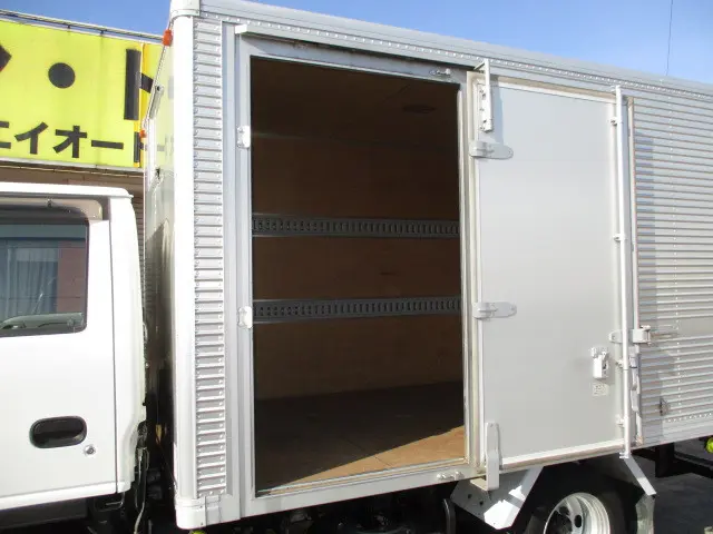 いすゞ エルフ TKG-NJS85AN(4WD)の写真10