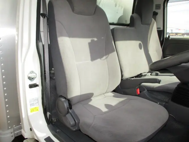 いすゞ エルフ TKG-NJS85AN(4WD)の写真14