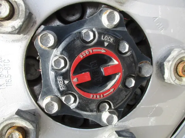 いすゞ エルフ TKG-NJS85AN(4WD)の写真22