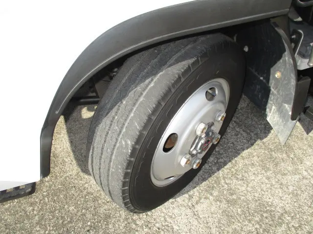 いすゞ エルフ TKG-NJS85AN(4WD)の写真23