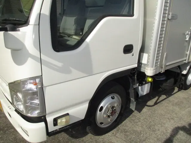 いすゞ エルフ TKG-NJS85AN(4WD)の写真43