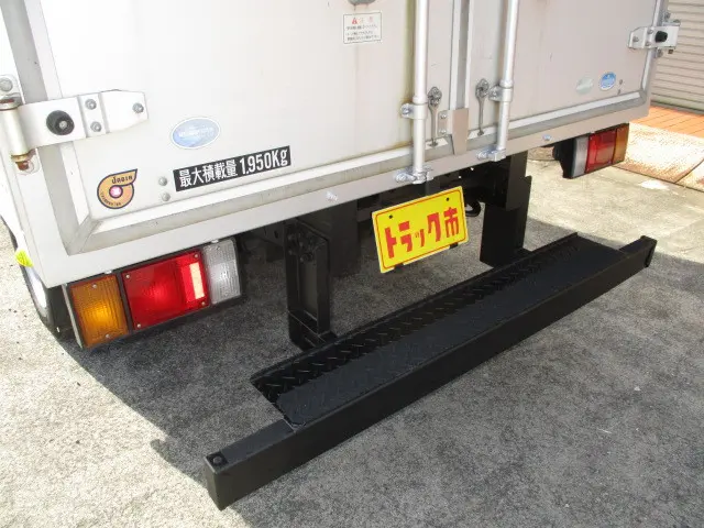 いすゞ エルフ TKG-NJS85AN(4WD)の写真47