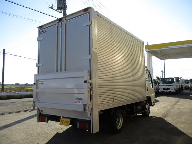 いすゞ エルフ BKG-NHR85AN(2WD)の写真2