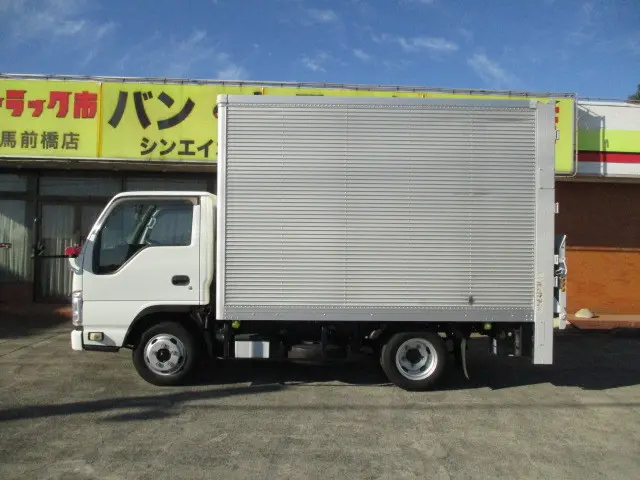 いすゞ エルフ BKG-NHR85AN(2WD)の写真36