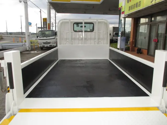 トヨタ ダイナ LDF-KDY231(2WD)の写真3
