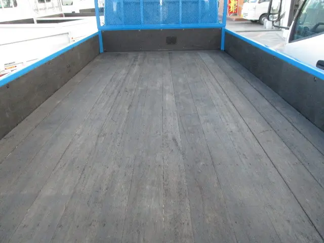 三菱 キャンター PDG-FE83DY(2WD)の写真3