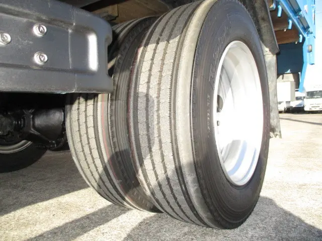 三菱 キャンター PDG-FE83DY(2WD)の写真17