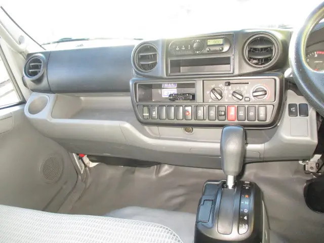 トヨタ トヨエース TPG-XZC605(2WD)の写真17
