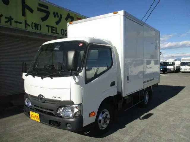 トヨタ ダイナ TKG-XZC605(2WD)の写真1